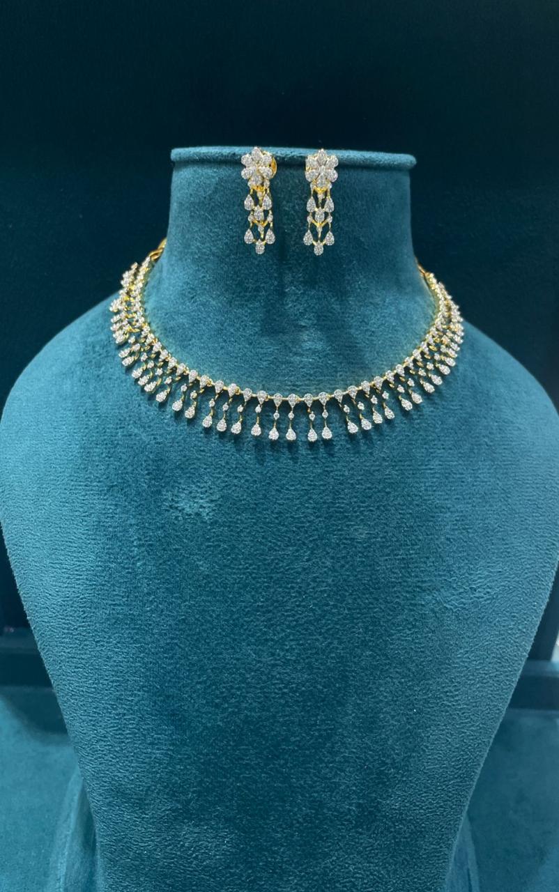 Minimalistic elegant Necklace